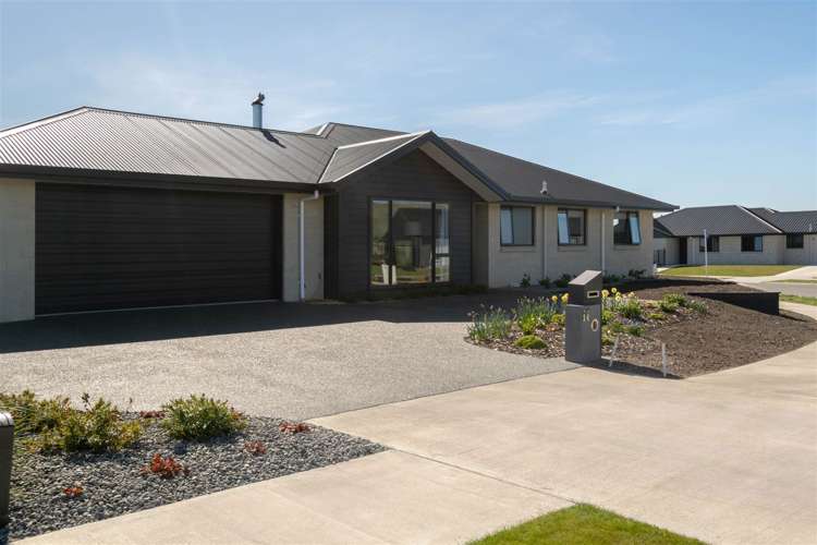 14 Catalina Crescent Burleigh_18