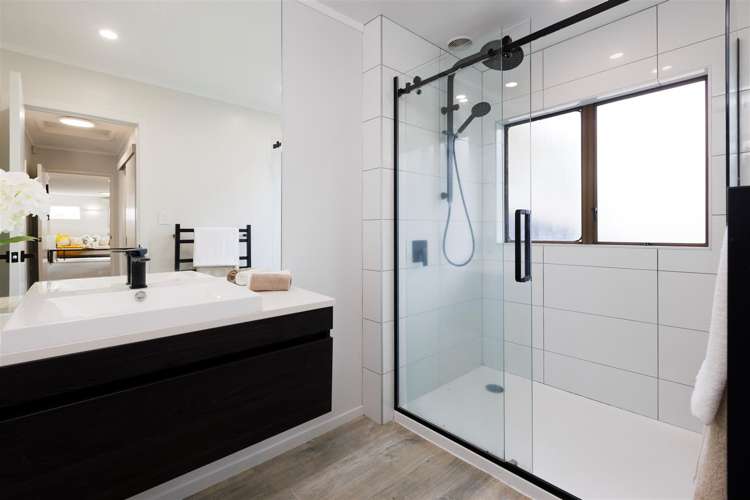 18 Kaanapali Place Wattle Downs_18