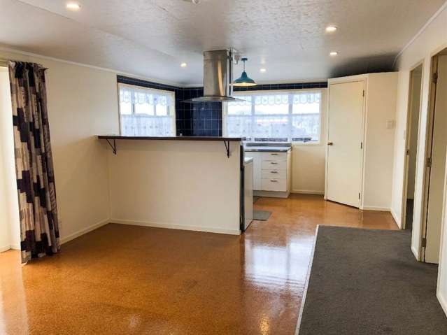 2/450 Richardson Road Mt Roskill_3
