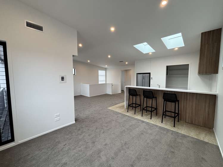 2/6 Sorrel Crescent Bucklands Beach_6