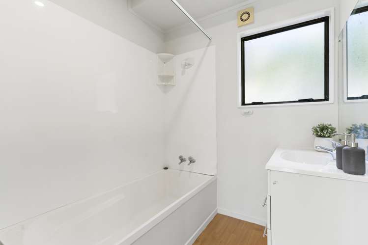 42A Woodlands Crescent Browns Bay_17