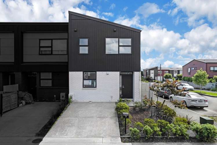 16 Paterae Lane Flat Bush_27