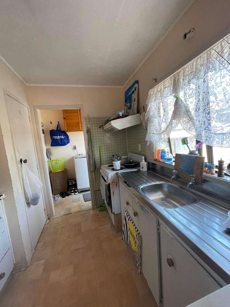 2/20 Burundi Avenue Clendon Park_6