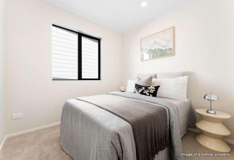 18 Greenbrier Street Westgate_12