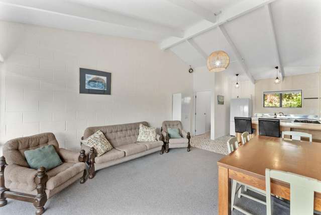 51 Wairau Road Oakura_3