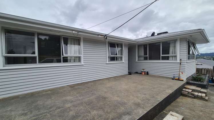 6 Hilltop Avenue 11640_8
