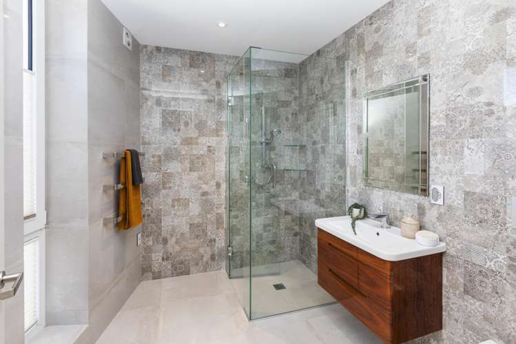 2 Hyllton Heights Lyttelton_14
