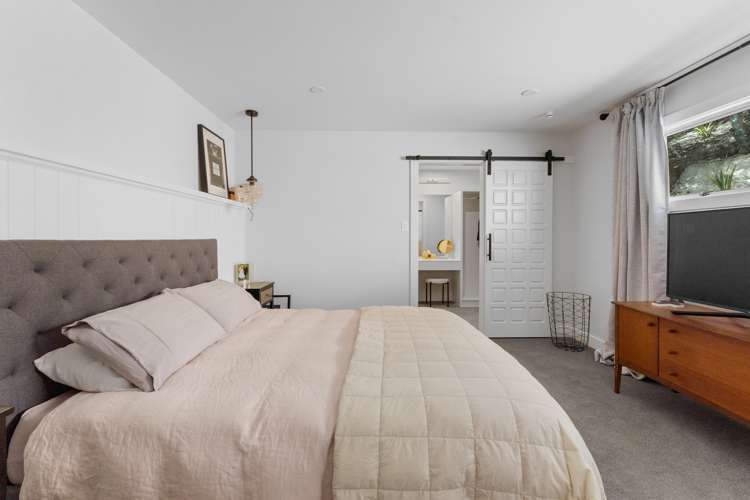12a Broadway Picton_6
