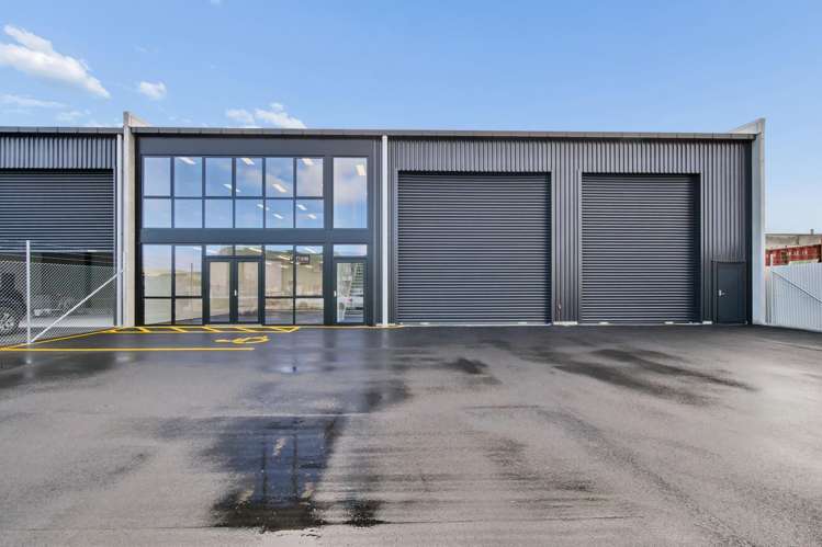 1/6 Market Place Papamoa_0