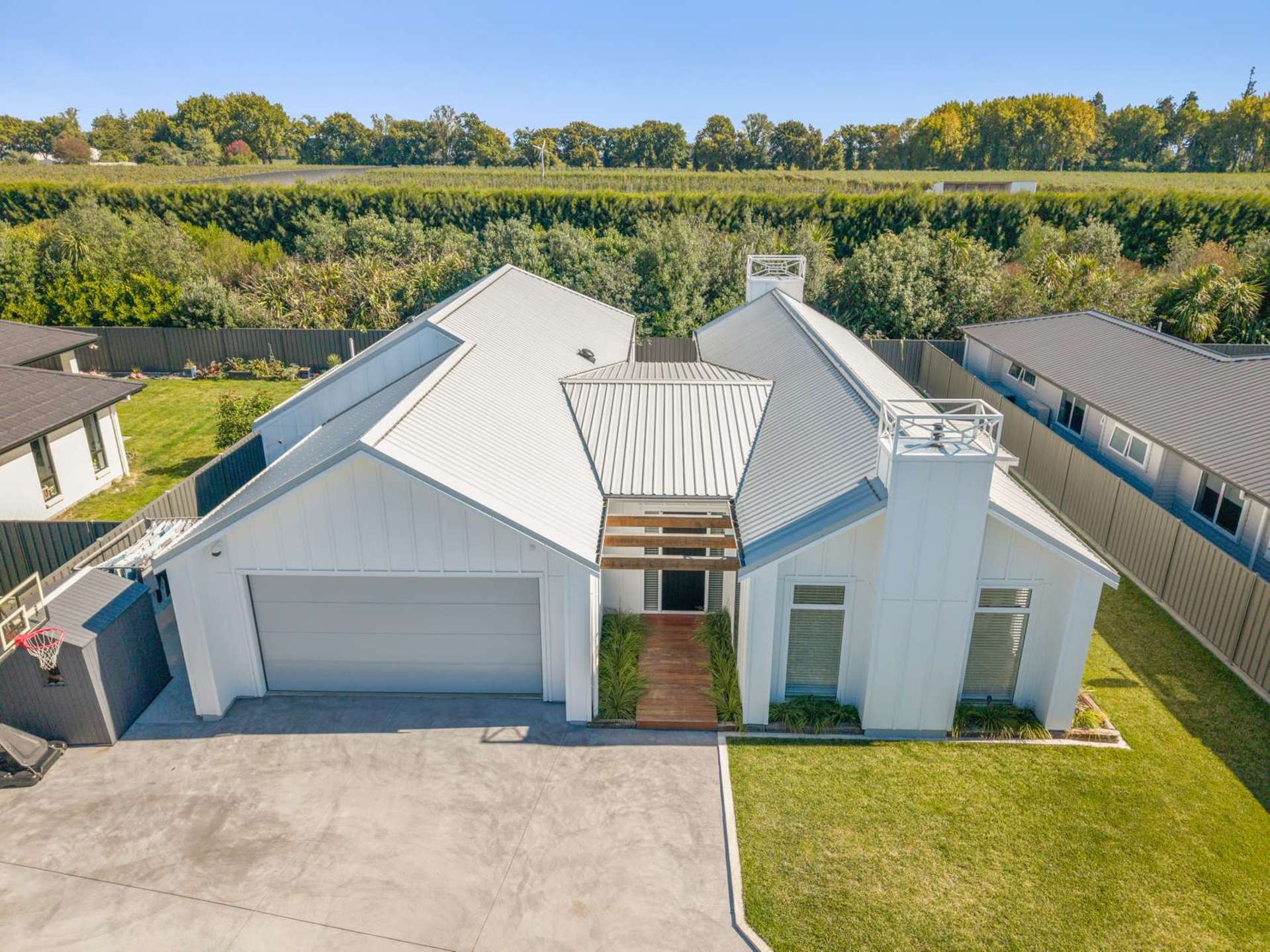 607 Lyndhurst Road Frimley_0