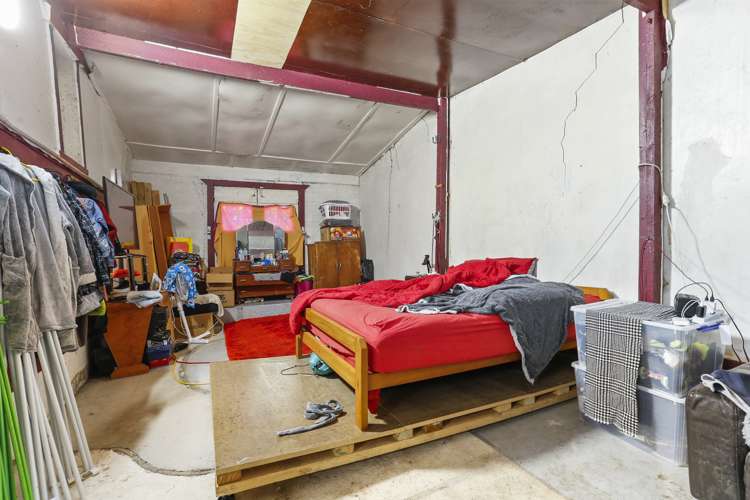 304 Glengarry Road Glen Eden_14