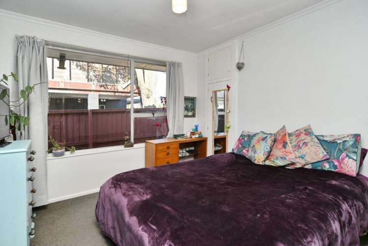 1/24 Greenock Street Redwood_6