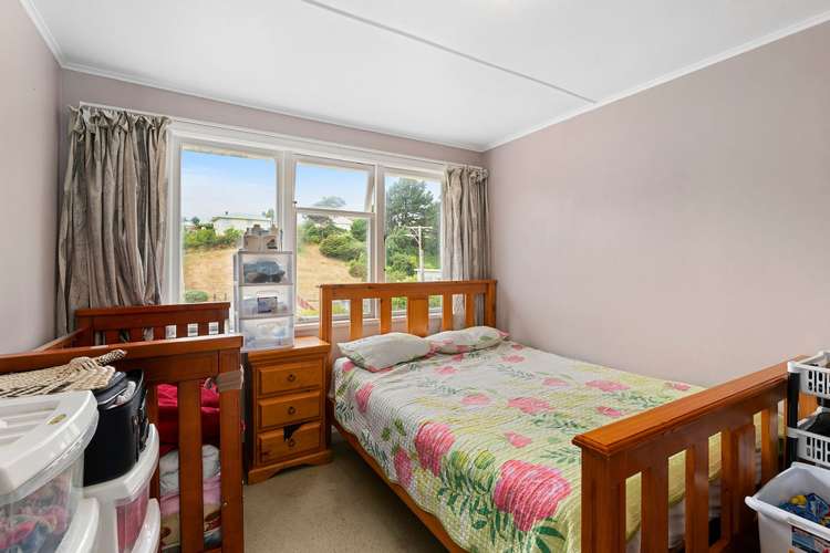 24 Thompson Grove Porirua East_4