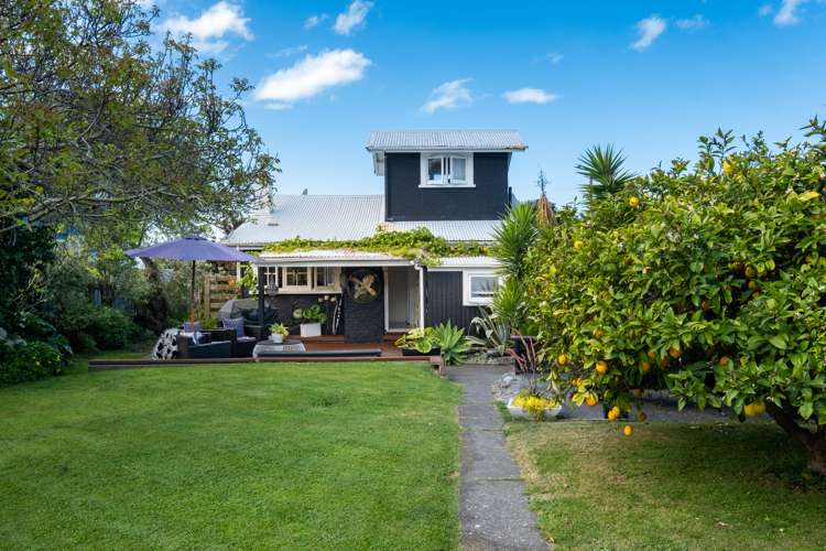 102 Beach Road Haumoana_25