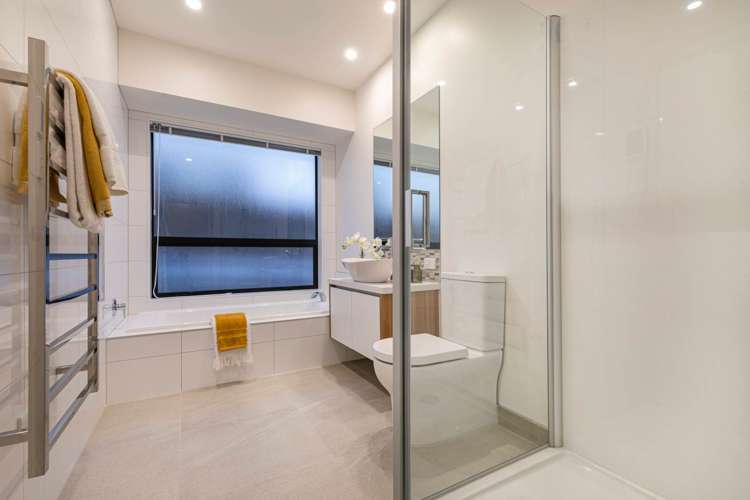 1 Louisa Lane Wainui_13