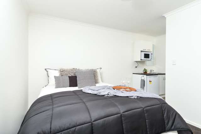 2/68b Mahoe Street Melville_1