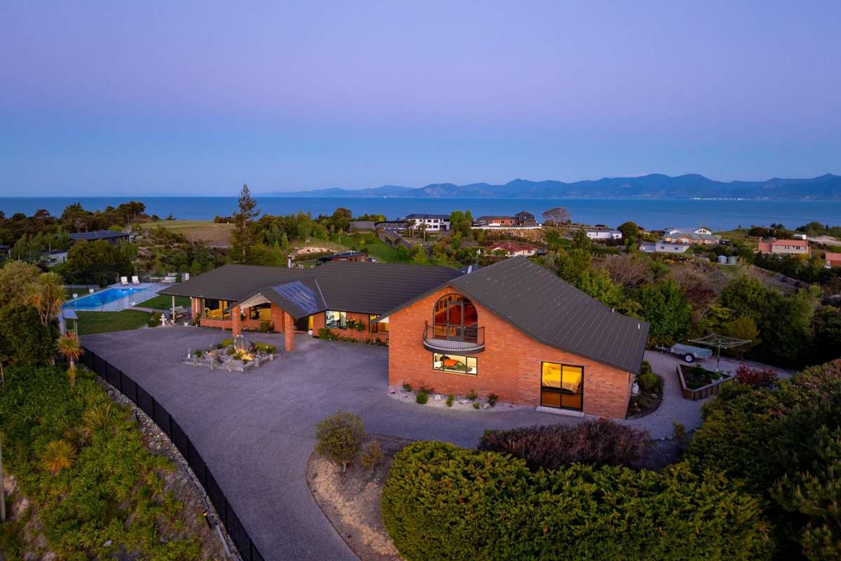 82 Brooks View Heights_0