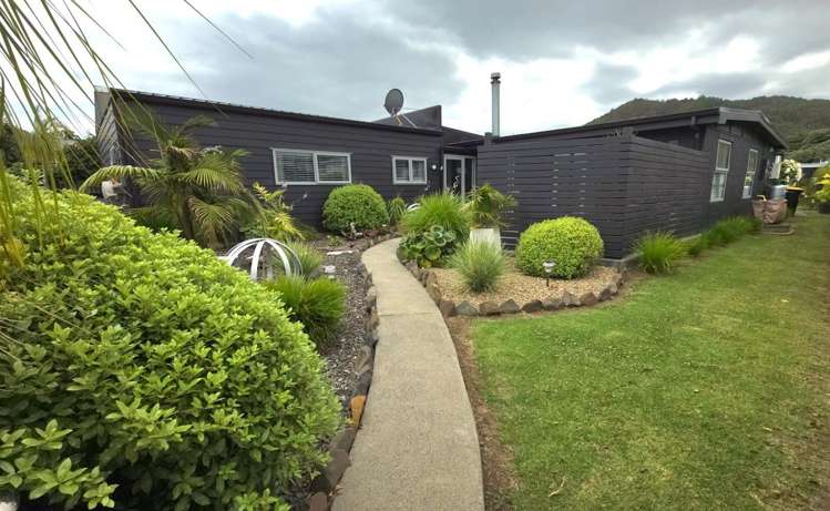 19 West Crescent Te Puru_22