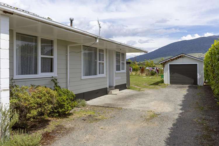 23 Tongariro Road Turangi_11