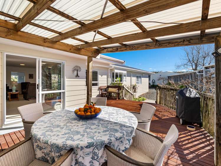 29 Walker Road West_5