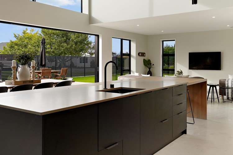 409 Grasslands Drive Cambridge_12