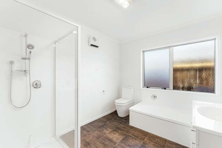 34 Butterworth Crescent Papamoa Beach_13