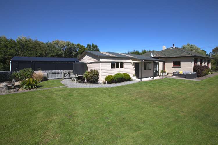 99 Black Road Otatara_32