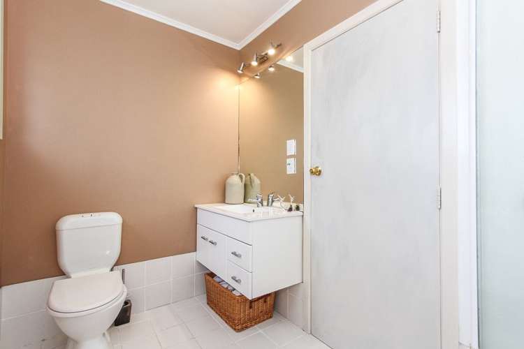 48 Pine Avenue Henderson_16