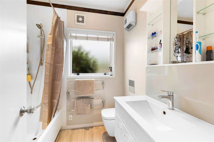 63 Condell Avenue Papanui_9