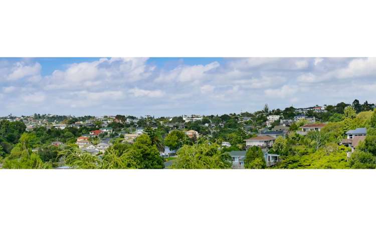 2/126 Carlisle Road Browns Bay_27