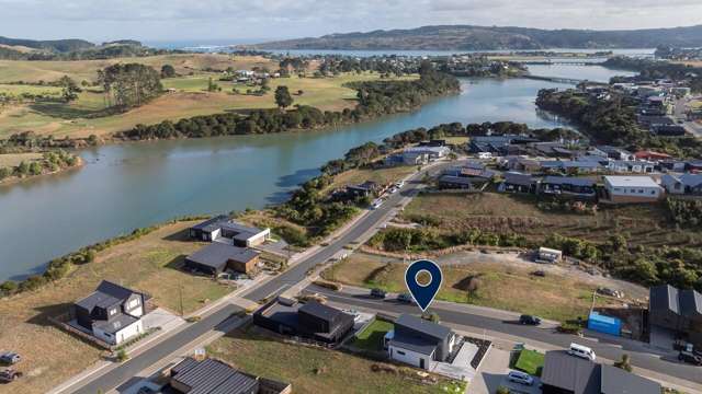 2 Taeore Lane Raglan_3