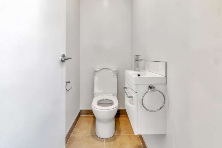 6/1 Fruitvale Road New Lynn_9