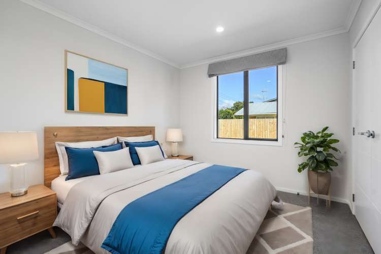 2/165 Knighton Road Hillcrest_5