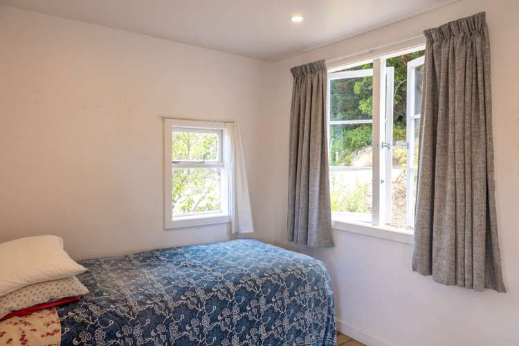 10 Putiki Road Ostend_14