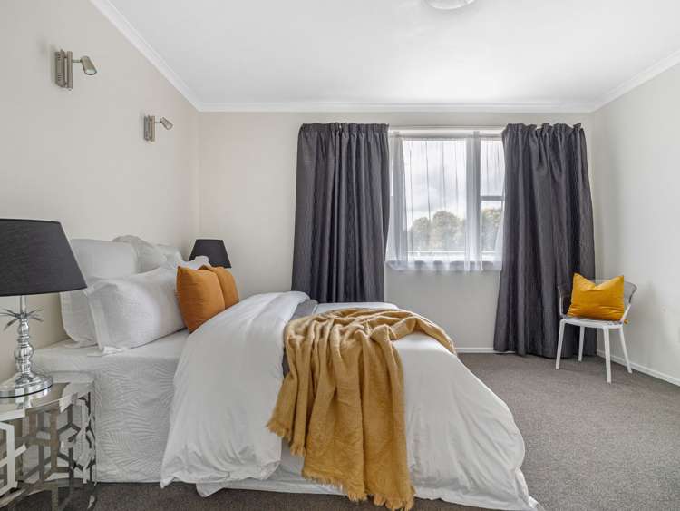 1/1 Cooper Place Papakura_9