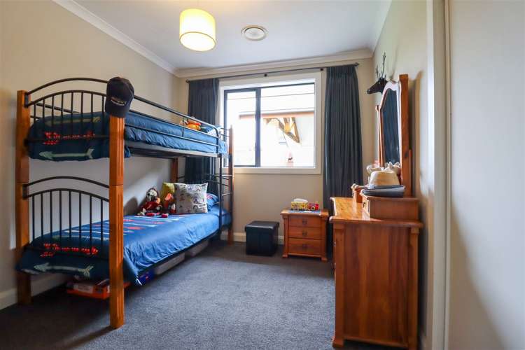 10 Meadowstone Street Gleniti_12