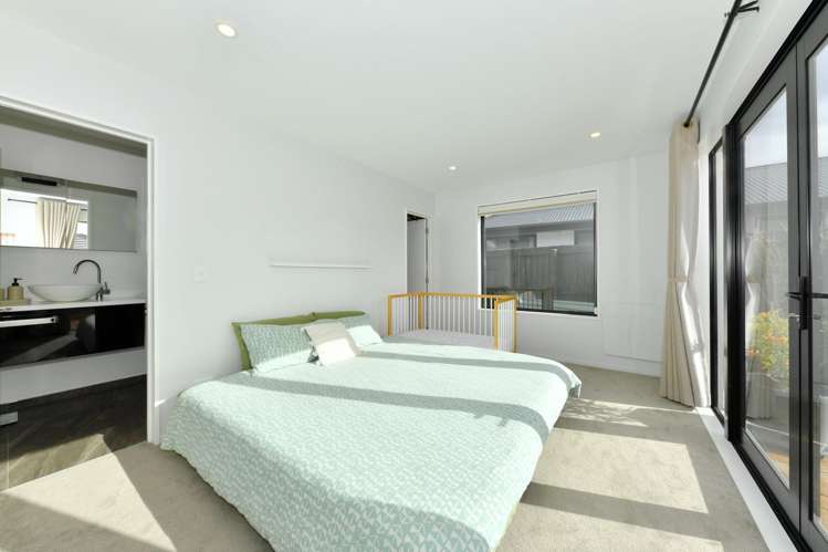 15 Colin Laloli Place Wigram_13
