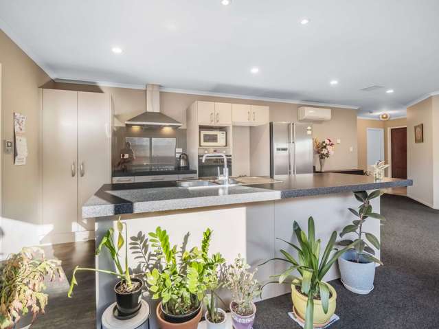 33 Faringdon Boulevard Rolleston_1