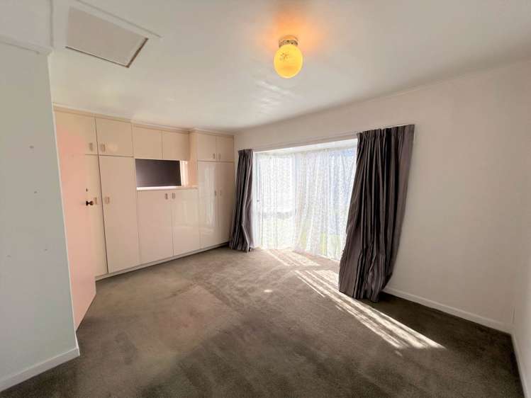 125 Portage Road New Lynn_15