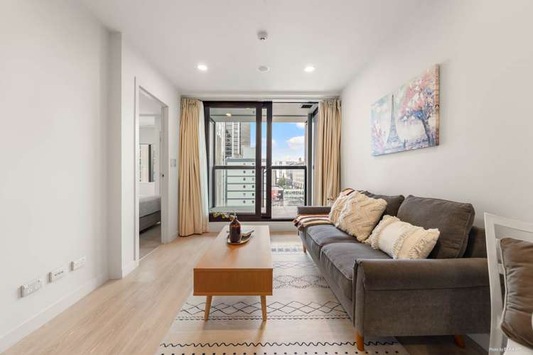 801/75 Victoria Street West City Centre_1