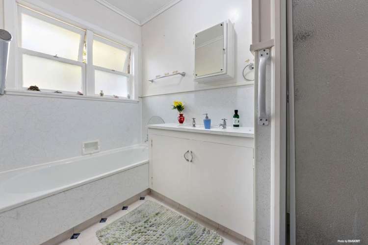 6/162 Onewa Road Northcote_7