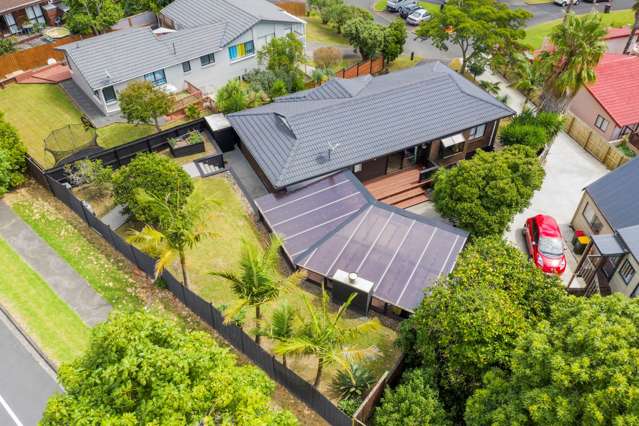 8 Photinia Place Botany Downs_3