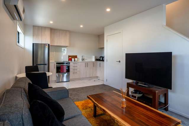 2/83 Vodanovich Road Te Atatu South_4