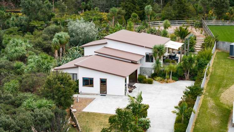 96 Solan Drive Waimauku_1