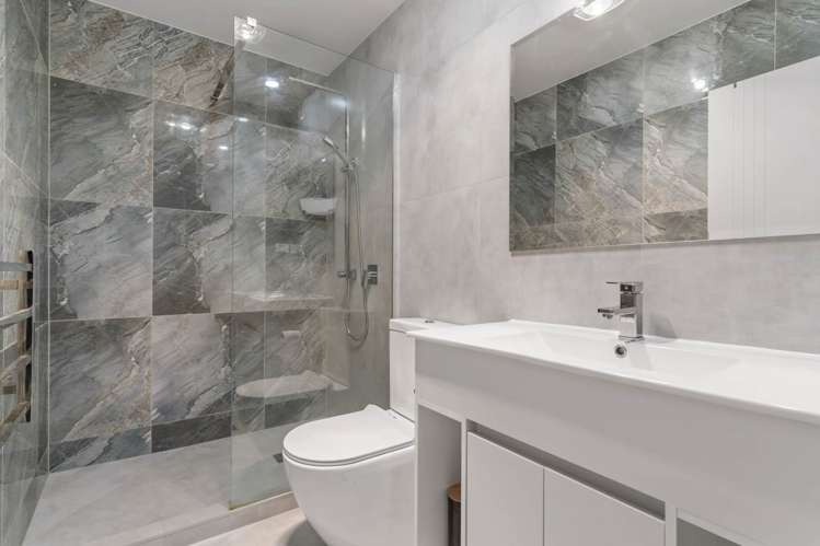 12 Stroom Street Flat Bush_13