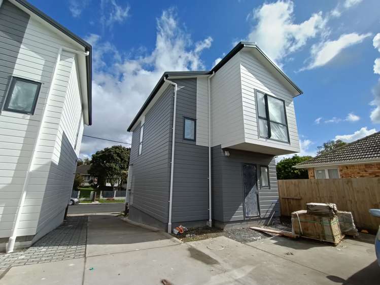 13a Serjeant Street Henderson_6