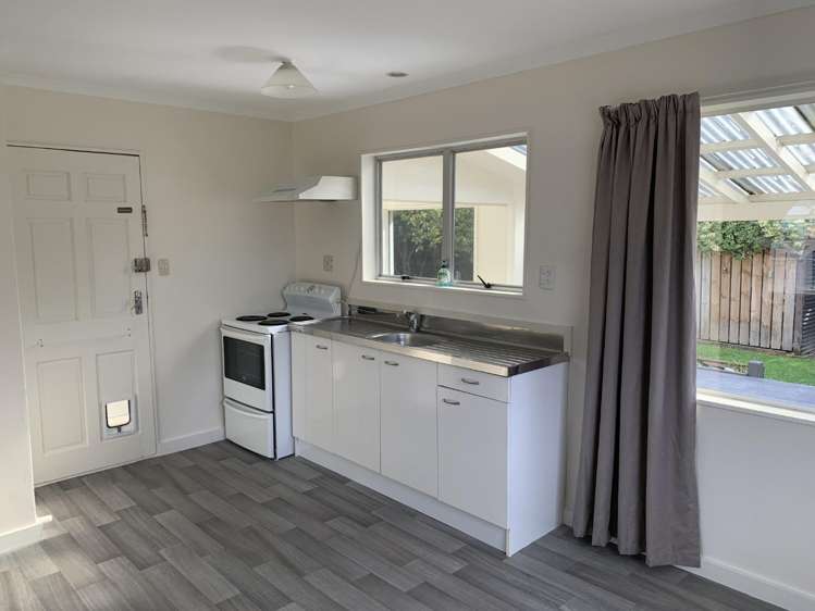 90 Strathmore Avenue 10516_1