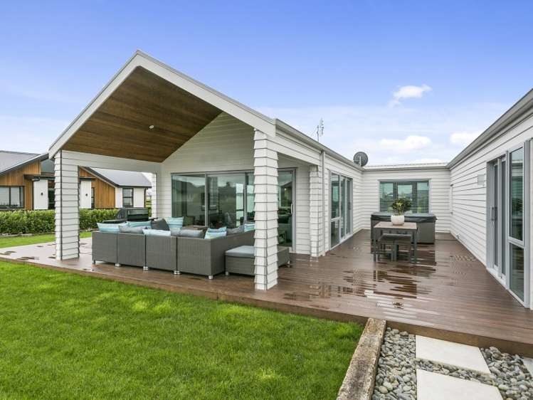 37 Baxter Michael Crescent Cambridge_1