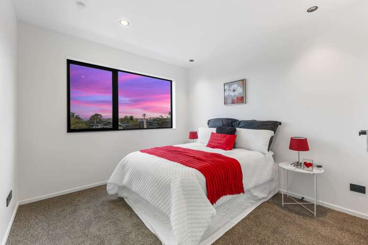 Lt 2-4, 13 Kurnell Drive Botany Downs_14