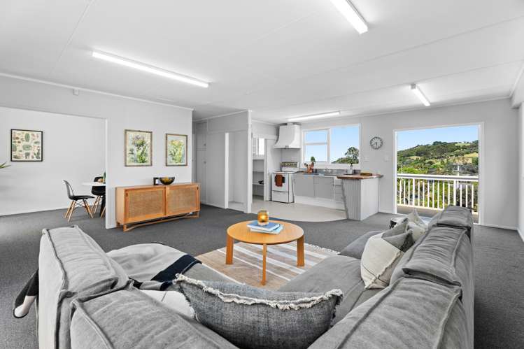 142 Ocean View Road Oneroa_12